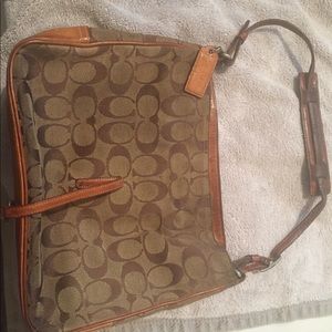 Vintage Coach Hampton Khaki Signature Jacquard Hobo Bag HTF